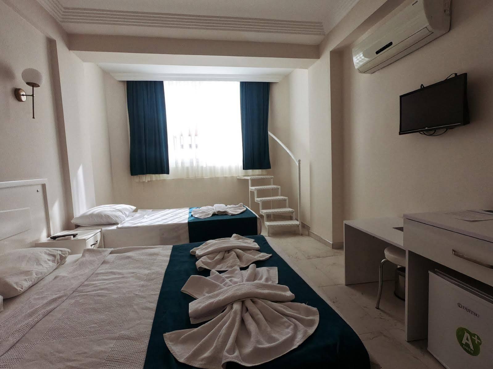 Aquila Beach Hotel Fethiye Bagian luar foto
